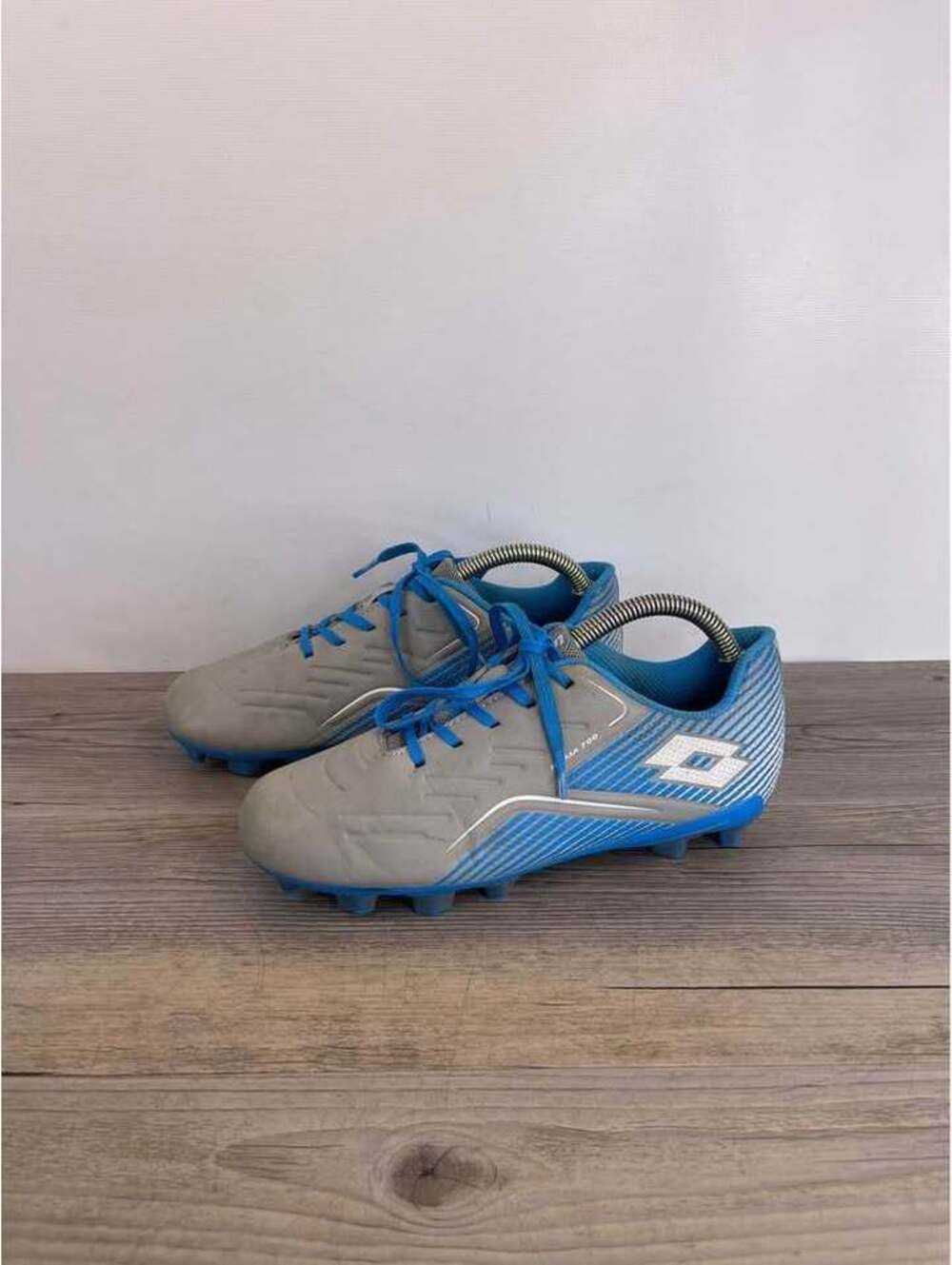 Lotto Roma 700 Soccer Cleats Size 4Y